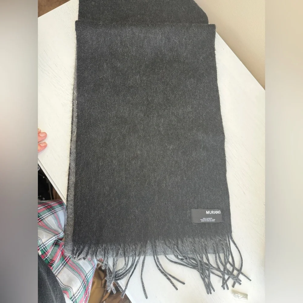 Murano 100% CASHMERE Two-Layer Black Gray Scarf
